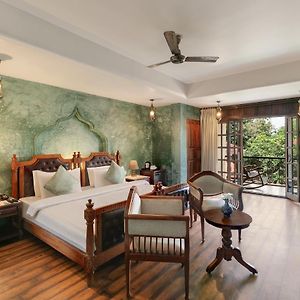 Premium Room on F&SB on SPA & above Enjoy a bucket of Pint Beer once per